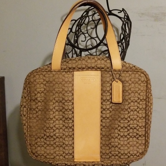 Coach Handbags - Coach Zip-up cosmetic carrying case